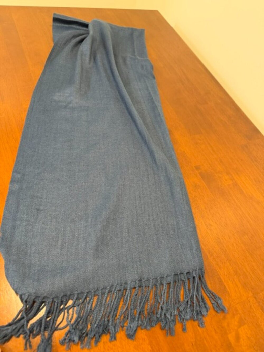 Blue Pashmina Oversized Wrap Scarf Pre-Owned. - Picture 9 of 10